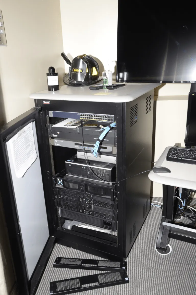 Status Page with Attitude: When My Homelab Started Roasting Its Own Downtime